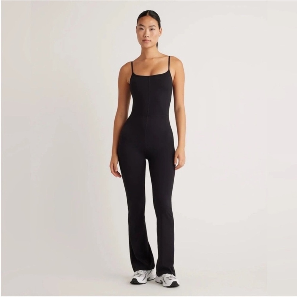 Quince Ultra-Form Kick Flare Jumpsuit Size Large black